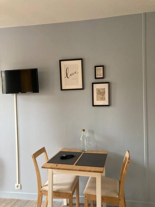 Appartement Chez Karine 5 à Arpajon Extérieur photo